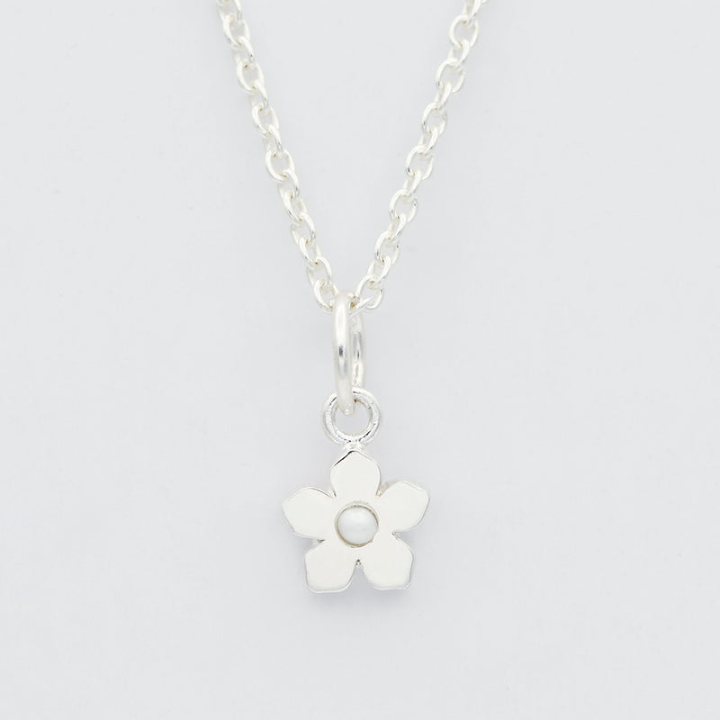 pearl flower necklace