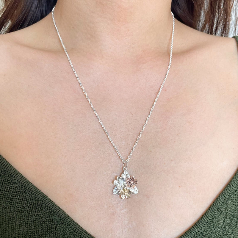 forget me not flower bouquet necklace
