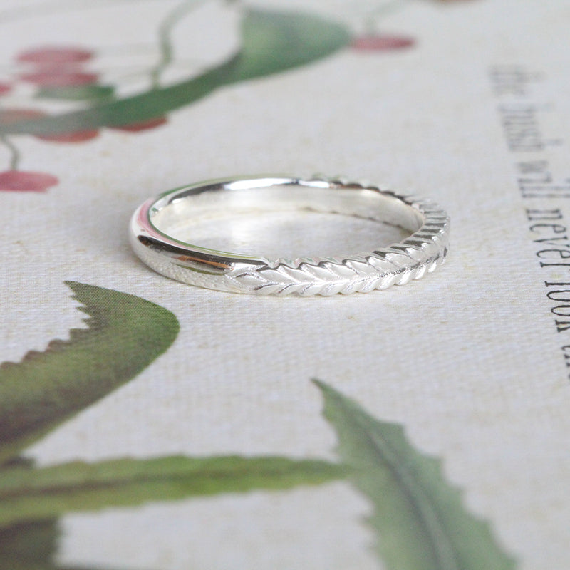 silver fern ring. NZ native plant ring