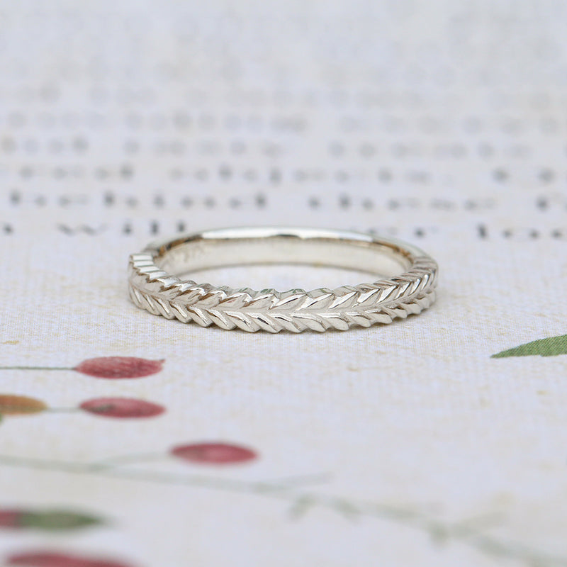 Silver Fern Ring/ White Gold
