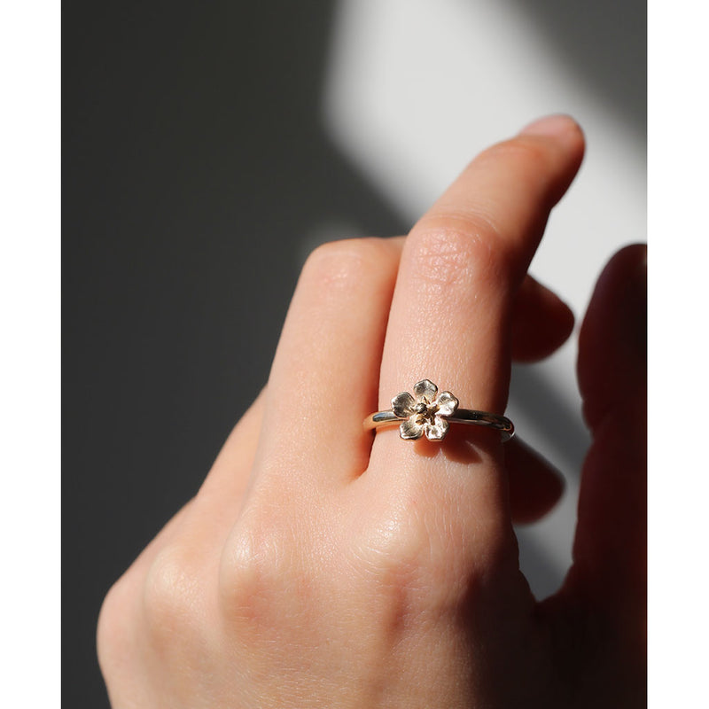 Forget Me Not Ring/ Yellow Gold