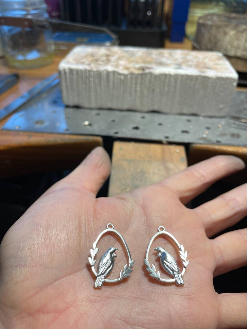 making tui necklace