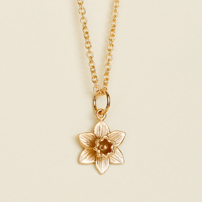 daffodil necklace gold