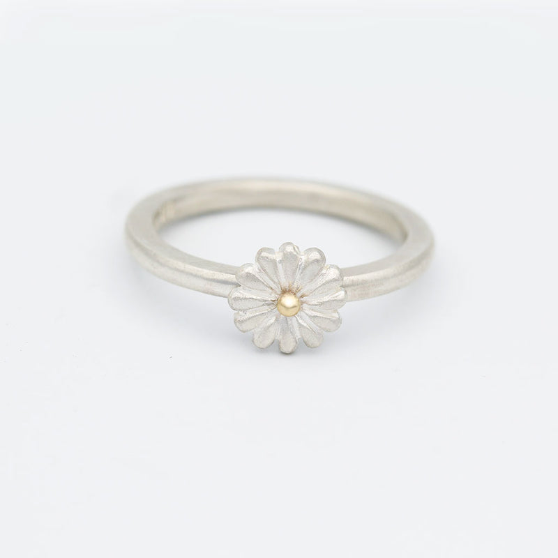 daisy ring in gold and silver