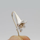 lily earrings in yellow gold and silver