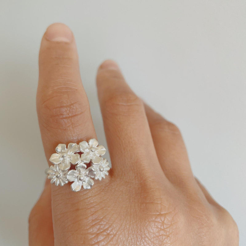 silver flower bouquet ring