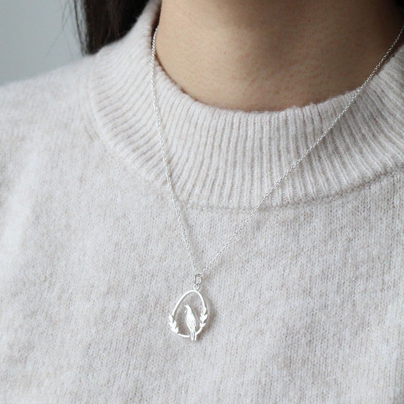 Tui necklace